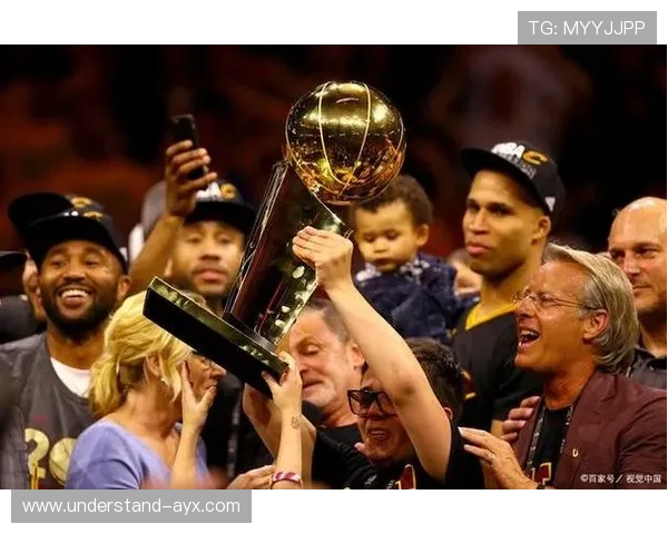 NBA季后赛激战正酣 多支球队争夺最后的总冠军席位