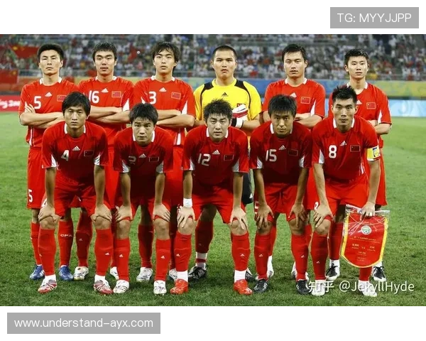 国足备战亚洲杯全力冲刺新阵容引关注球迷期待提升成绩